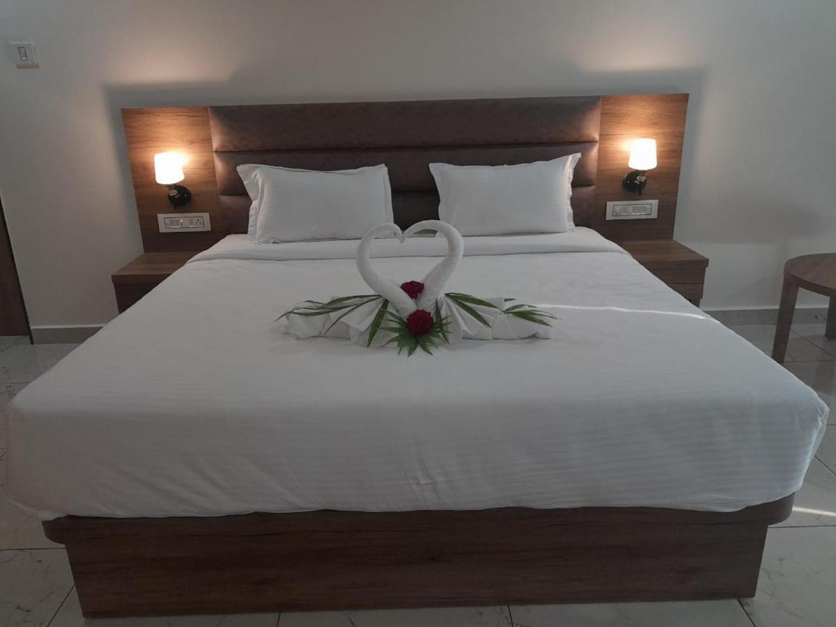 Flamingo Club And Resort Una 3 Km Away From Diu Check Post Exterior foto