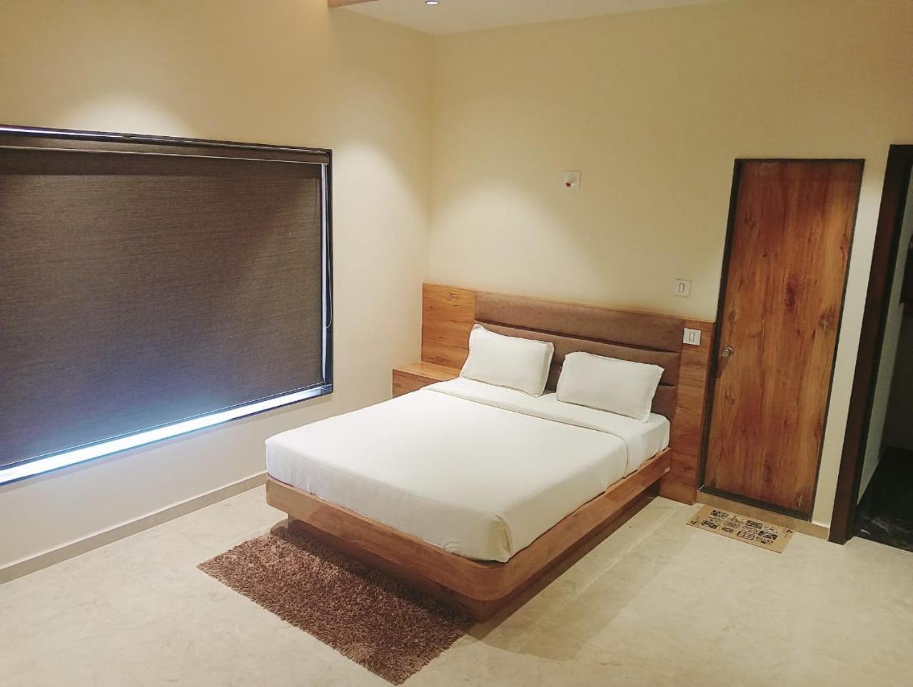 Flamingo Club And Resort Una 3 Km Away From Diu Check Post Exterior foto