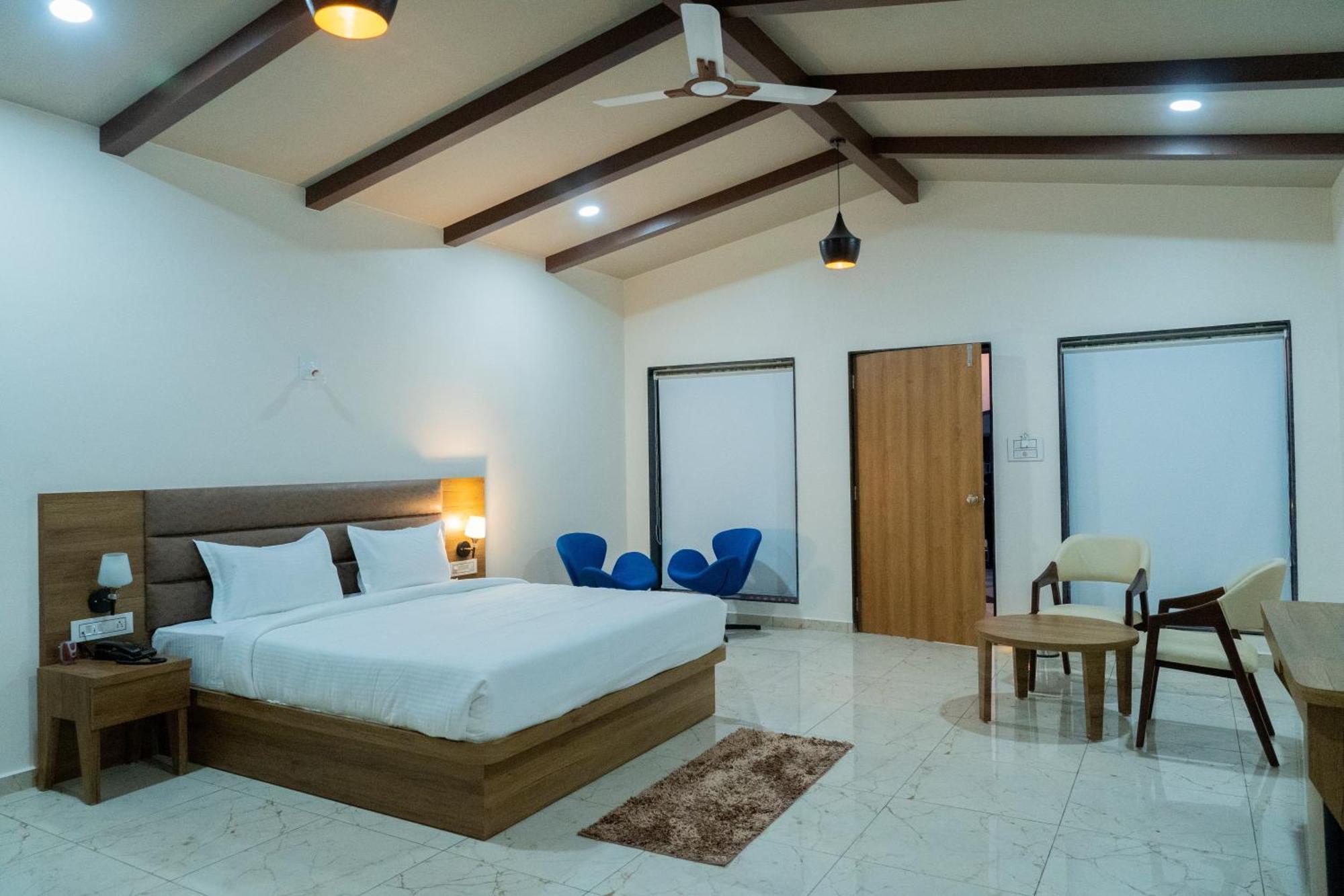 Flamingo Club And Resort Una 3 Km Away From Diu Check Post Exterior foto
